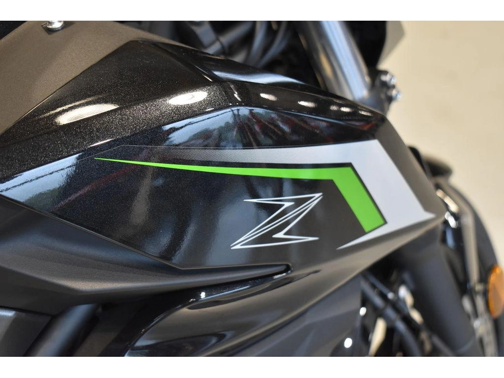 2025 Kawasaki Z500 Abs alt