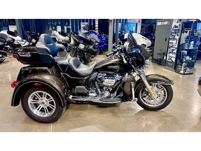 2020 Harley-Davidson FLHTCUTG Tri Glide UltraFLHTCUTG