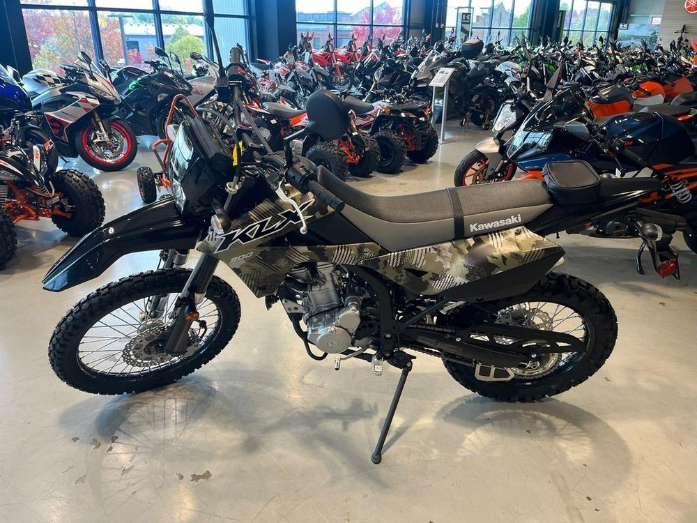 2026 Kawasaki Klx®300 Cypher Camo Beige alt