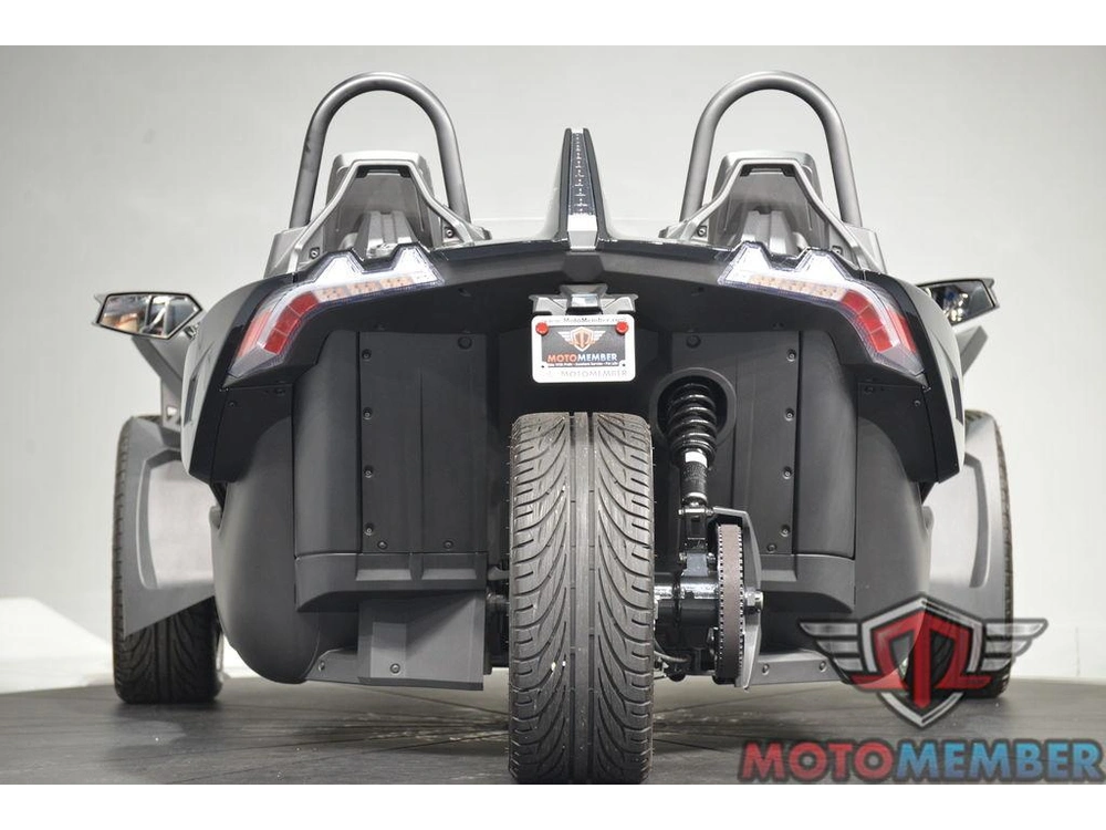 2024 Slingshot Slingshot® S W/ Technology Package I Jet Black alt