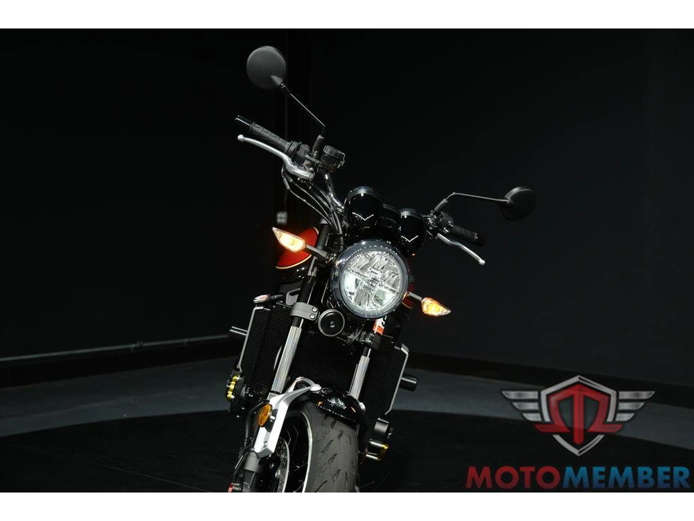 2023 Kawasaki Z900rs alt