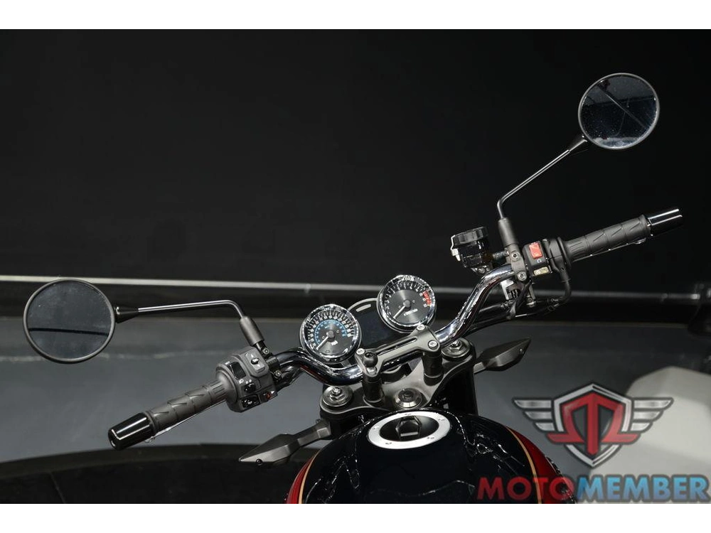 2023 Kawasaki Z900rs alt