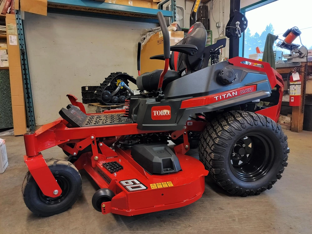 2026 Toro 76609 60" Residential Zero-turn alt