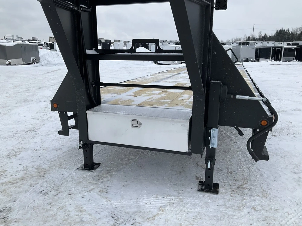 2026 Canada Trailers 8.5x40 12 Ton Gooseneck Equipment Trailer alt