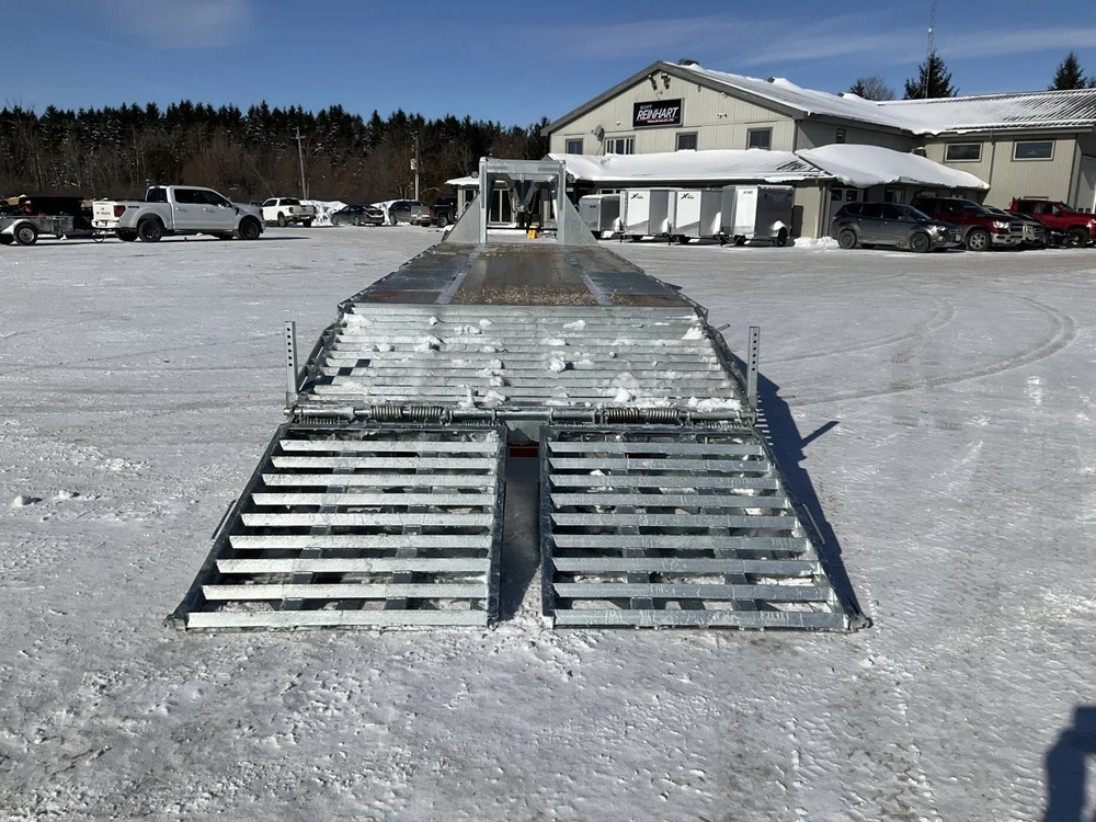 2026 Canada Trailers 8.5x30 15 Ton Galvanized Gooseneck Equipment Trailer alt