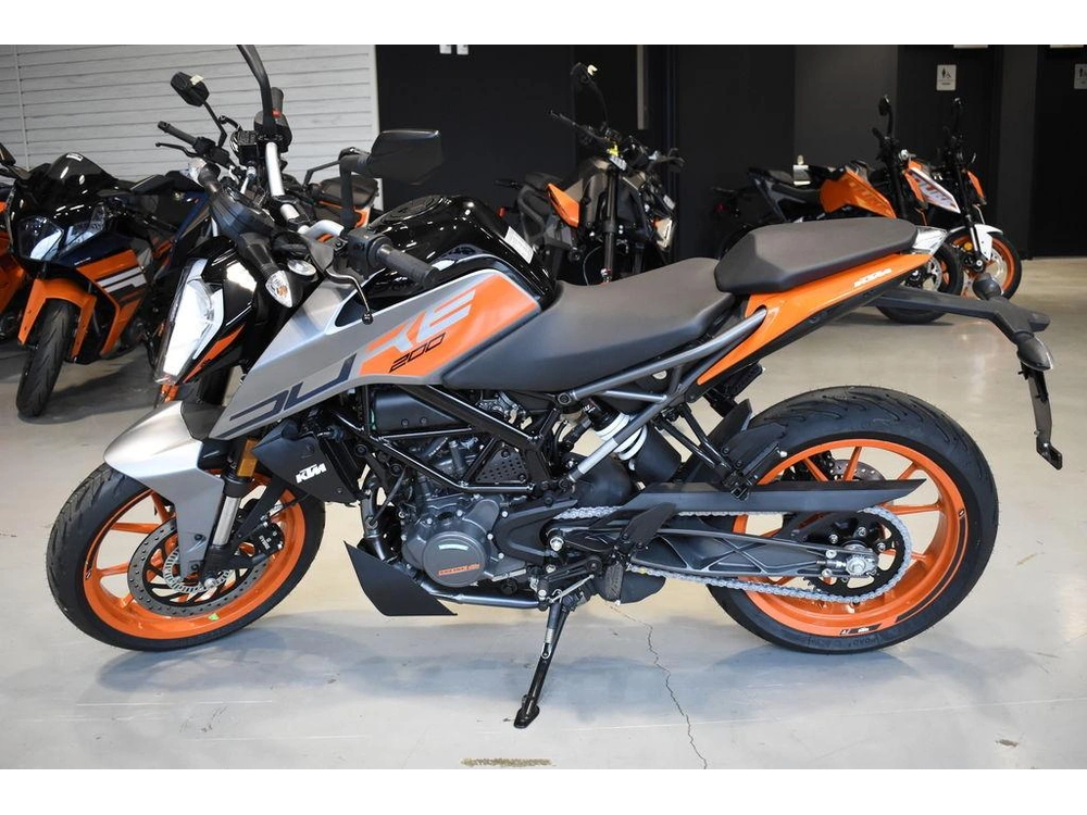 2023 Ktm 200 Duke alt