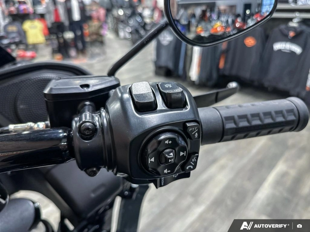 2026 Harley-davidson Road Glide alt