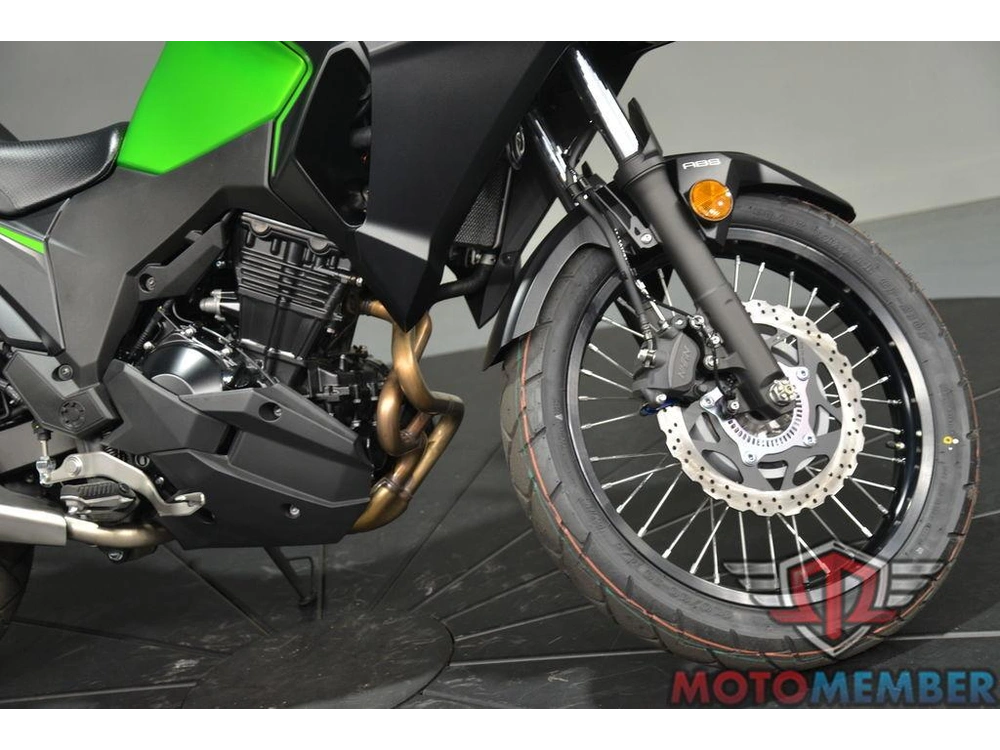 2025 Kawasaki Versys®-x 300 Abs alt