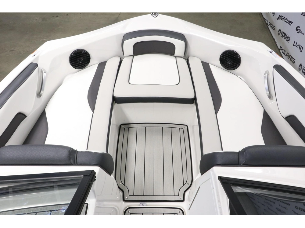 2026 Yamaha 195s alt