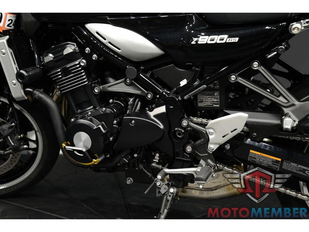 2023 Kawasaki Z900rs alt