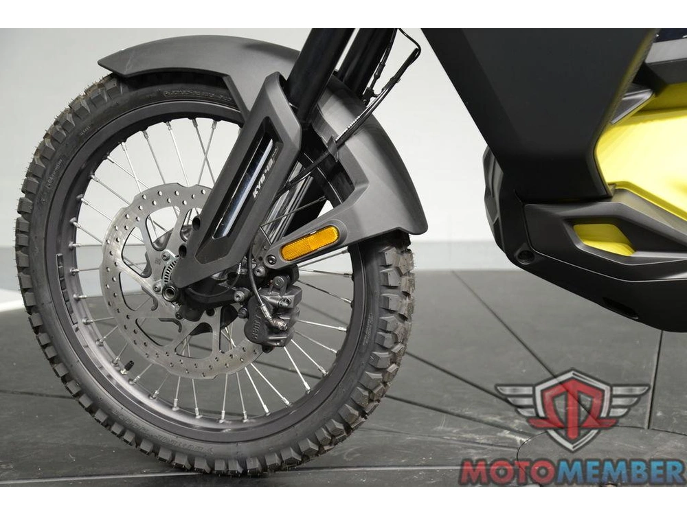 2025 Can-am Origin White alt