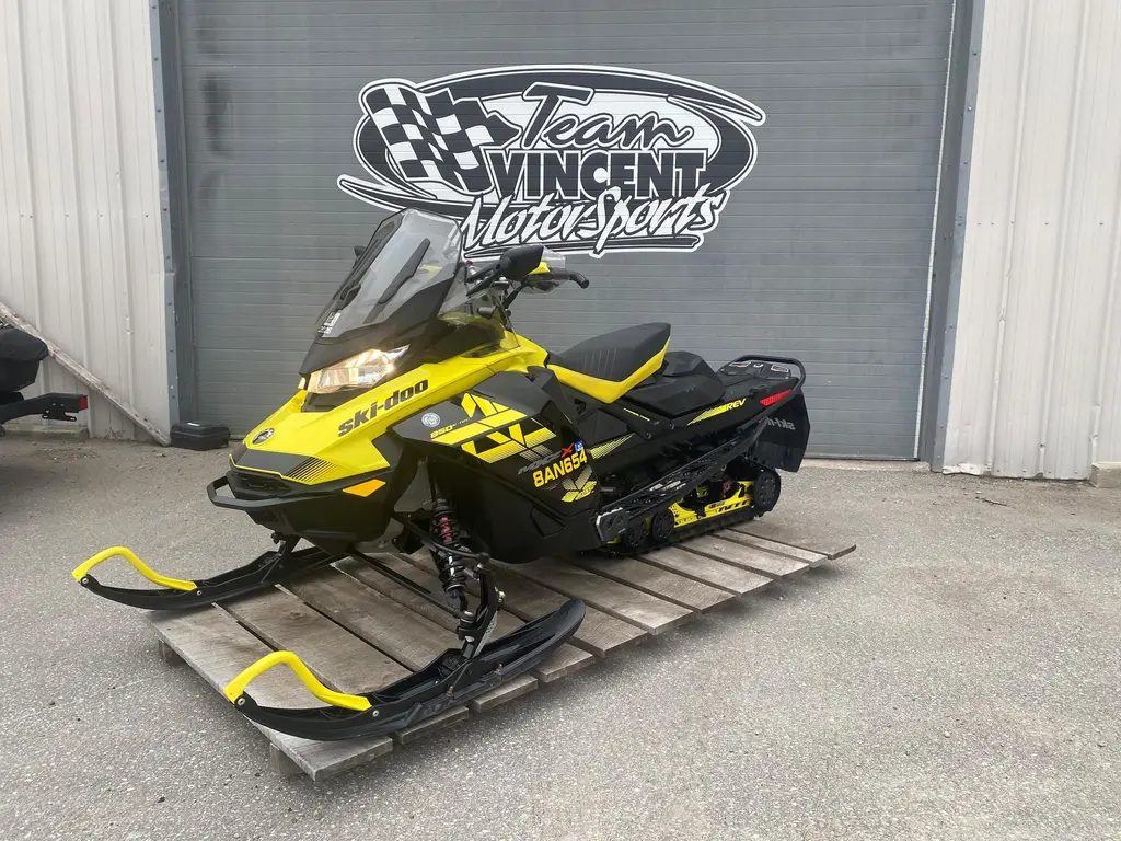 2018 Ski-Doo MXZ X 850