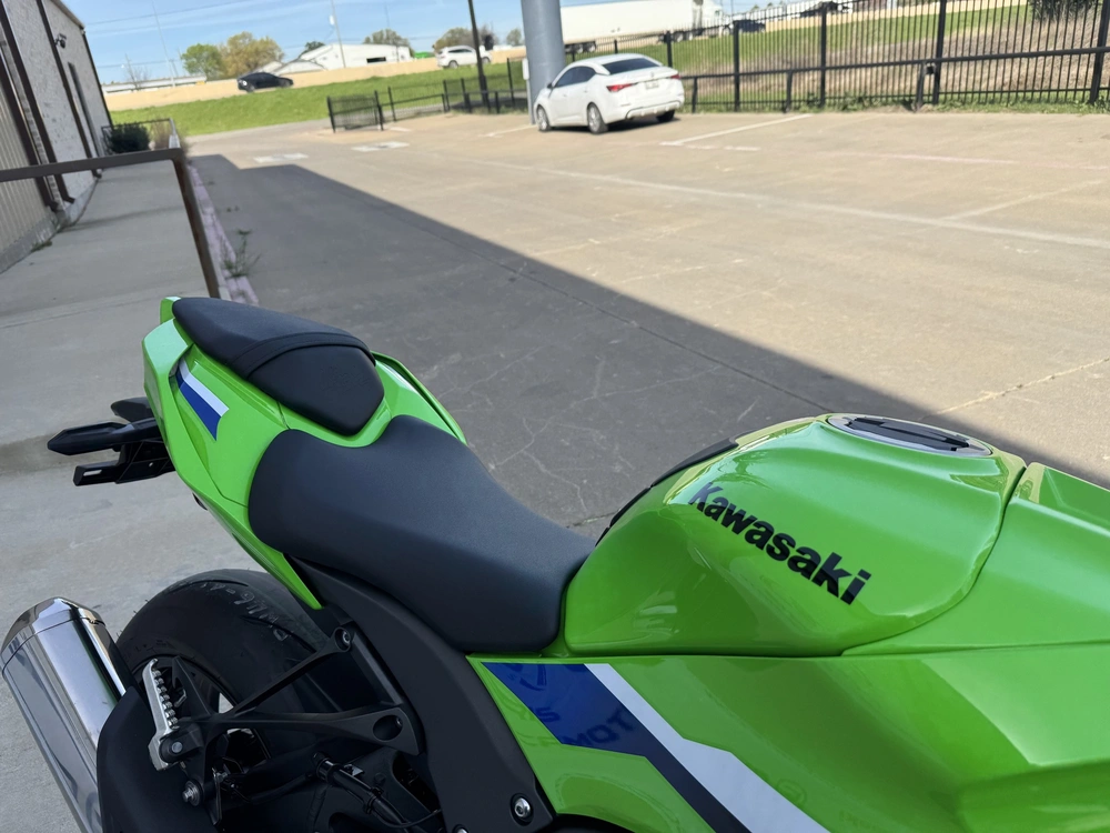 2026 Kawasaki Ninja Zx-10r alt