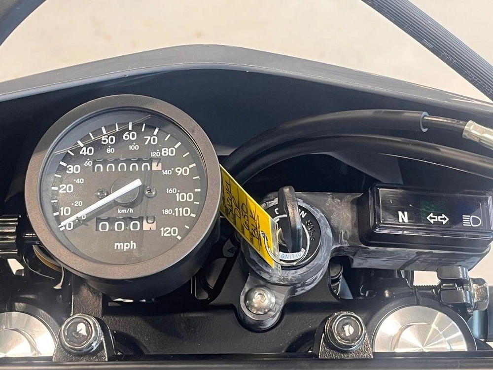 2026 Suzuki Dr650s alt