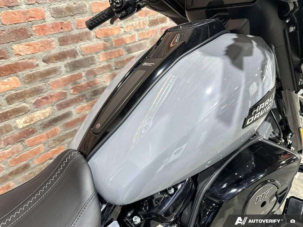 2026 Harley-davidson Street Glide alt