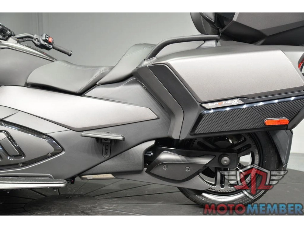 2026 Can-am Spyder Rt Limited Dark alt