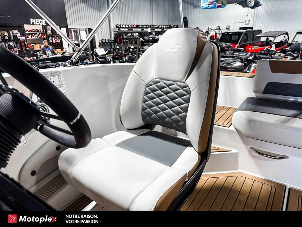 2026 Starcraft Svx 191 Ob 140hp Édition Peche Deck Boat Bateau Ponté alt