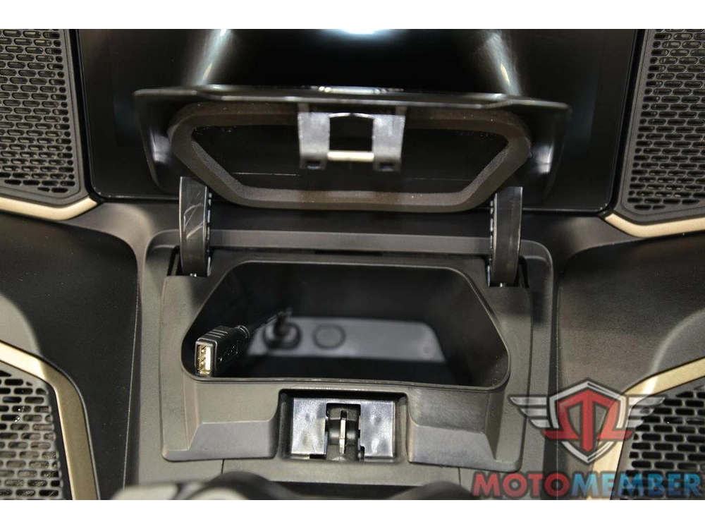 2026 Can-am Spyder Rt Sea To Sky alt