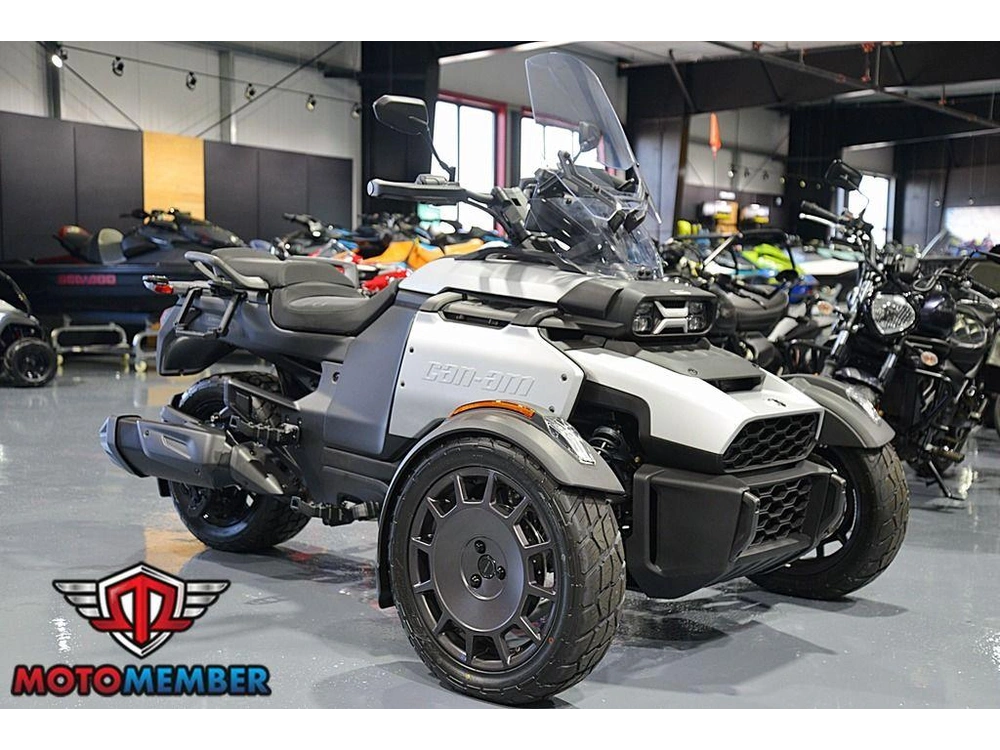 2025 Can-am Canyon alt