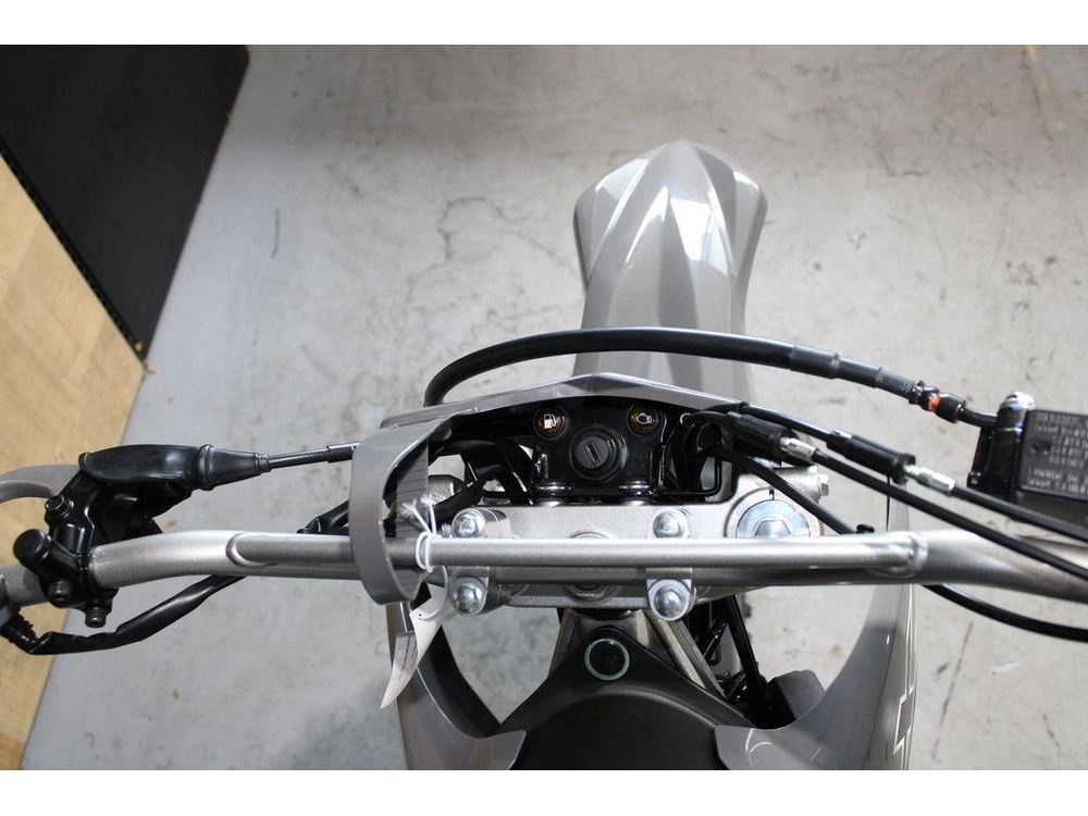 2025 Kawasaki Klx®230r S alt