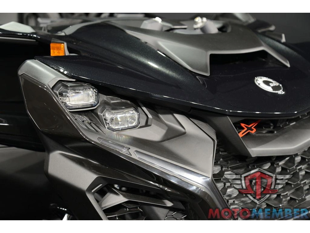 2025 Can-am Maverick R X Rs With Smart-shox alt
