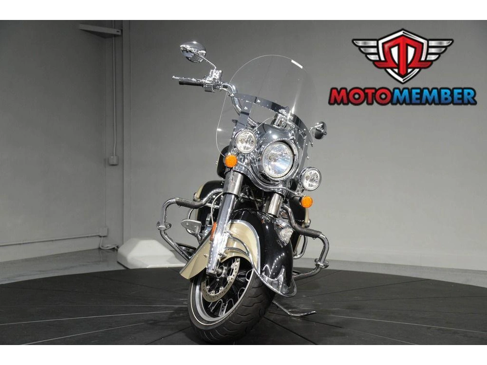 2022 Indian Motorcycle Springfield® Black Metallic/dirt Track Tan alt