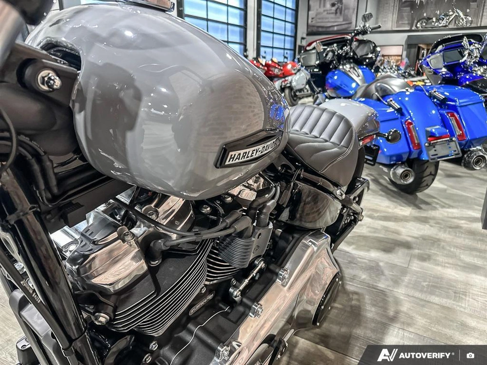 2026 Harley-davidson Street Bob alt