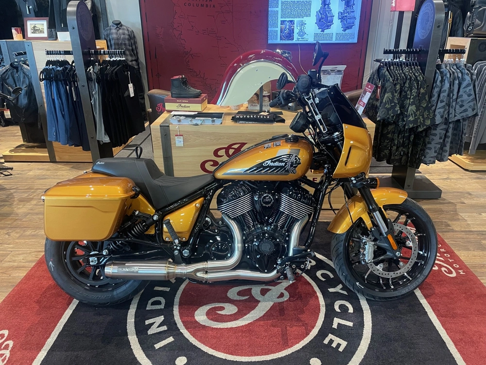 2026 Indian Motorcycle Sport Chief Rt - Vibrant Gold Metallic alt