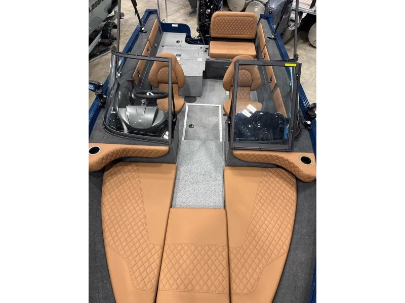 Legend 18 Xt White Blue 2026 alt