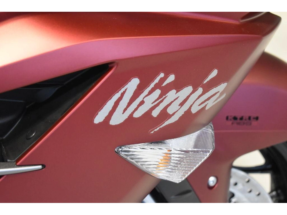 2025 Kawasaki Ninja® Zx™-14r Abs alt