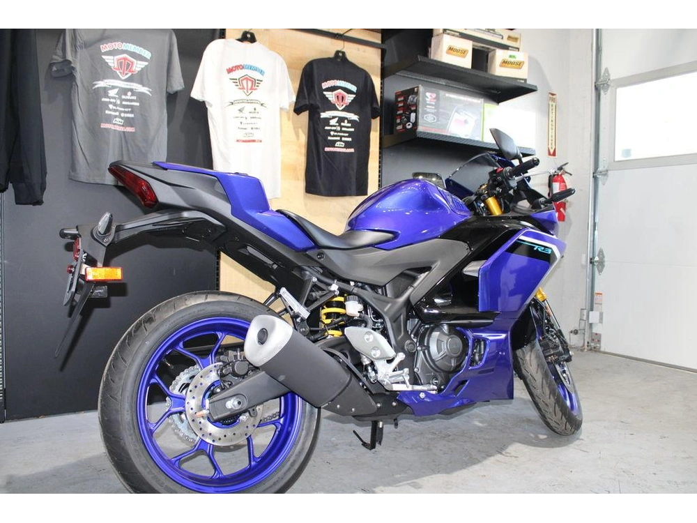 2025 Yamaha Yzf-r3 alt