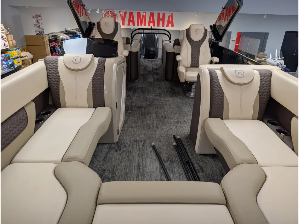 2022 Godfrey Marine Mc235rl alt