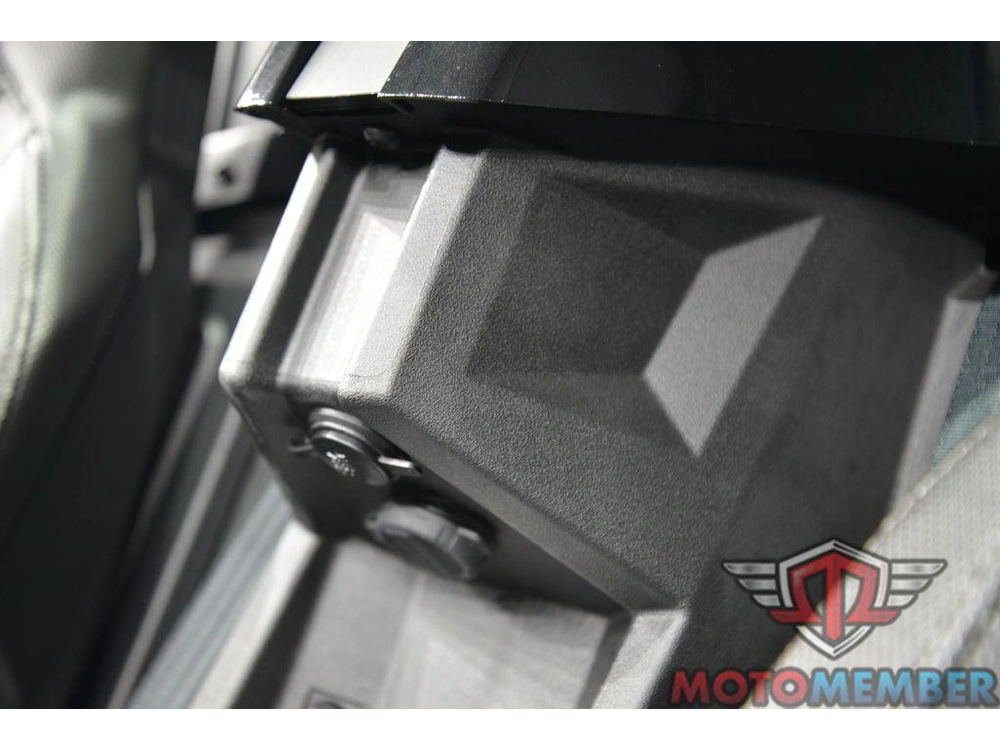 2025 Slingshot Slingshot® Sl Autodrive Jet Black alt