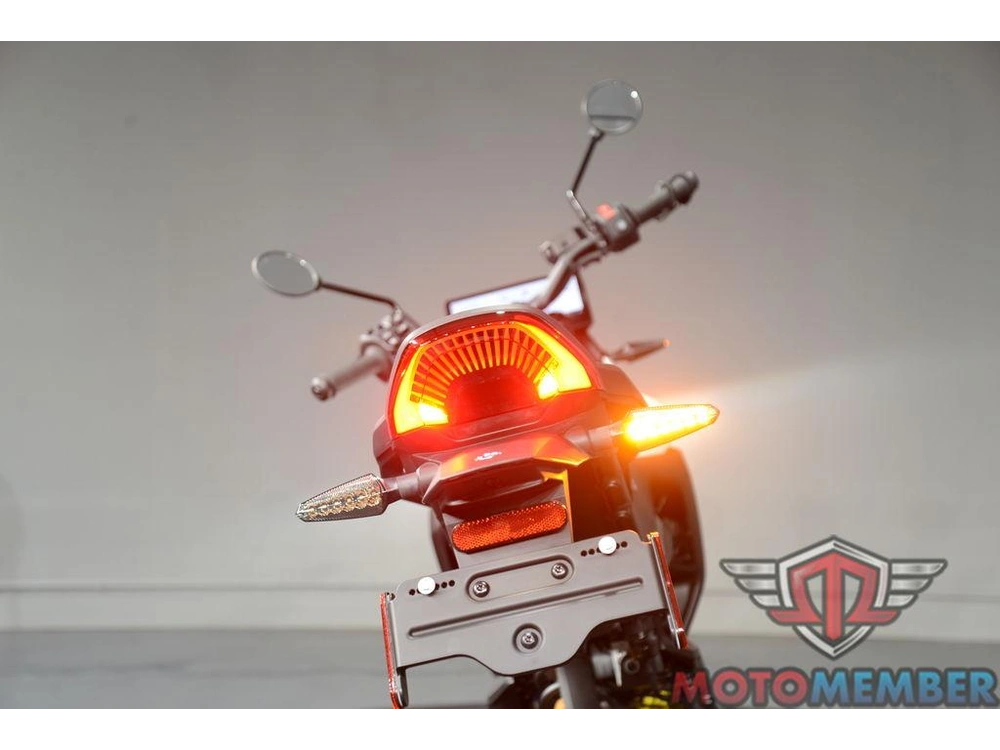 2025 Can-am Origin White alt