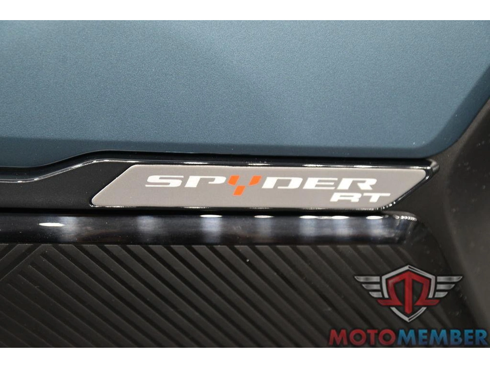 2026 Can-am Spyder Rt alt