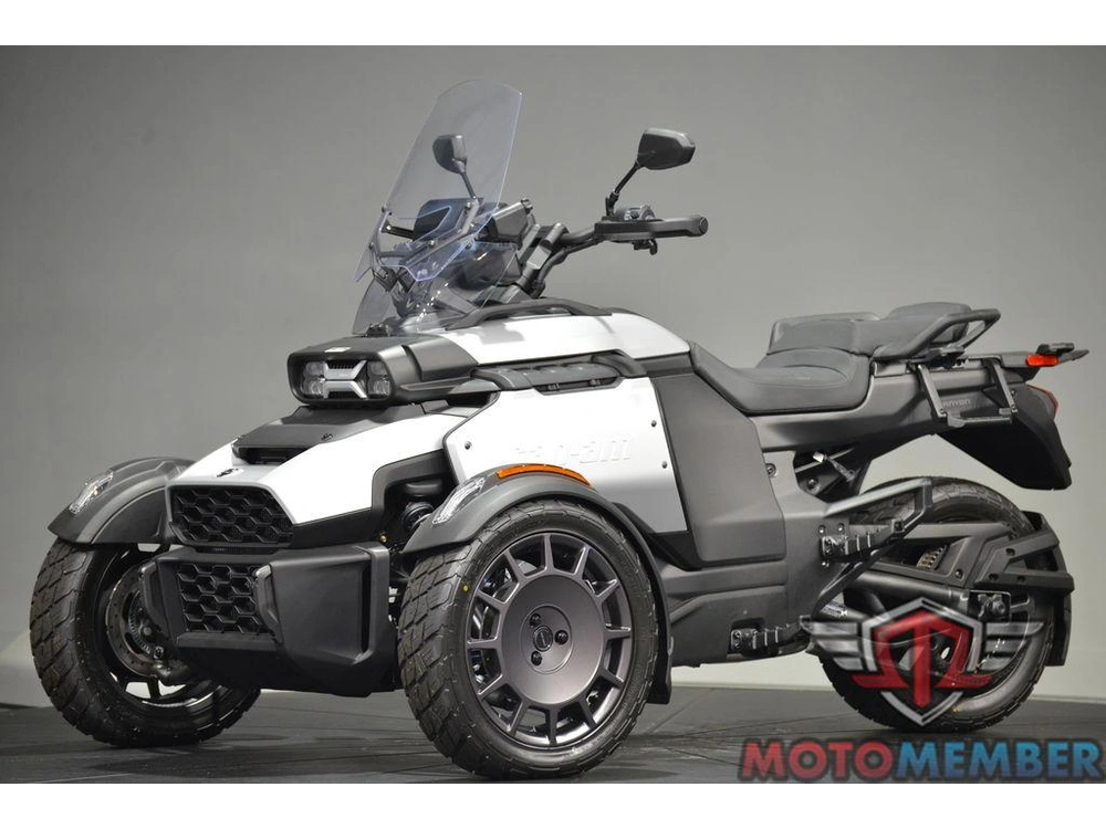 2025 Can-am Canyon alt