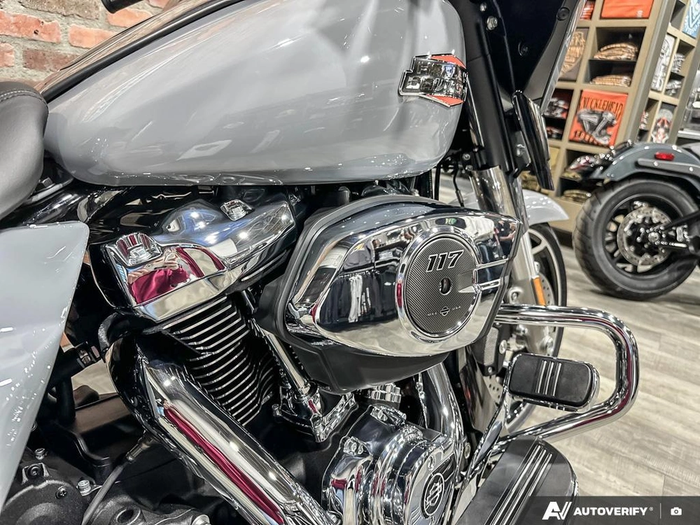 2026 Harley-davidson Street Glide alt