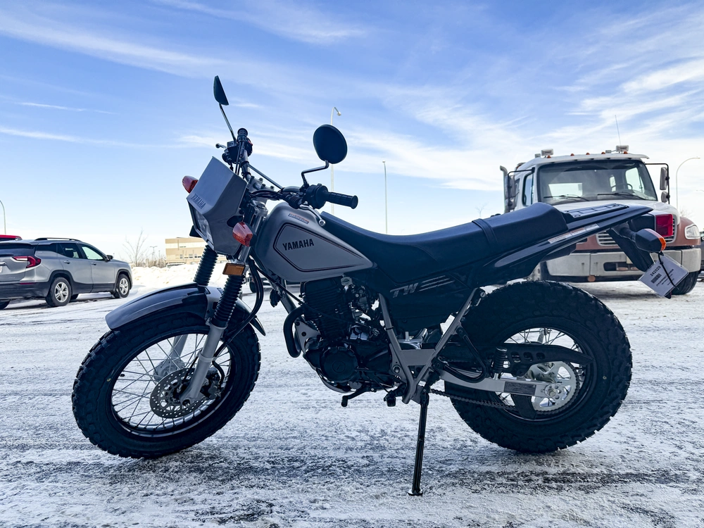 2026 Yamaha Tw200 alt
