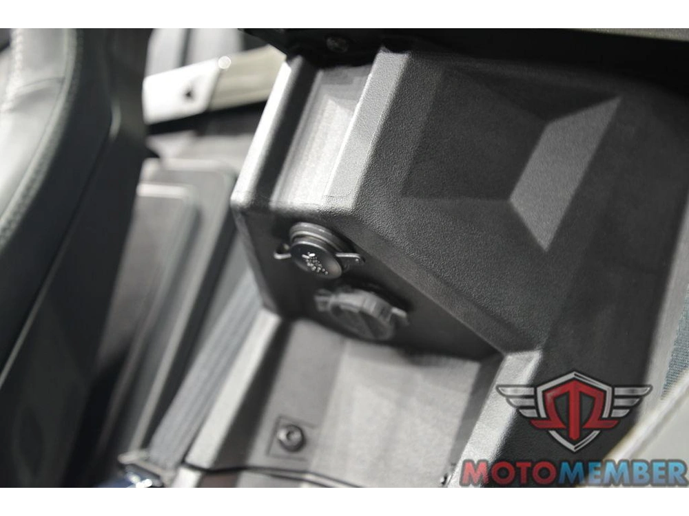 2025 Slingshot Slingshot® Slr Autodrive Graphite Gloss alt