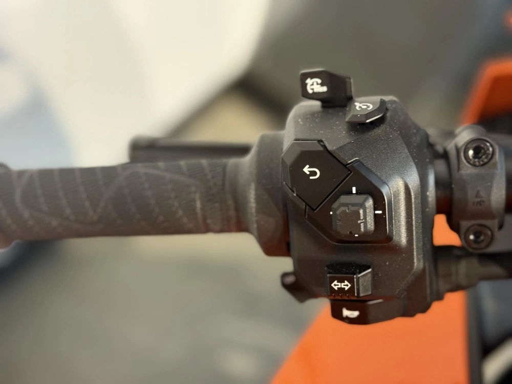 2026 Ktm 990 Rc R *2.99%/60 Mois💳 alt