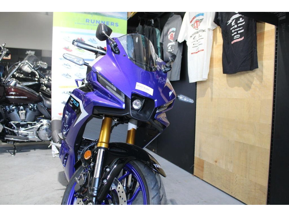 2025 Yamaha Yzf-r3 alt