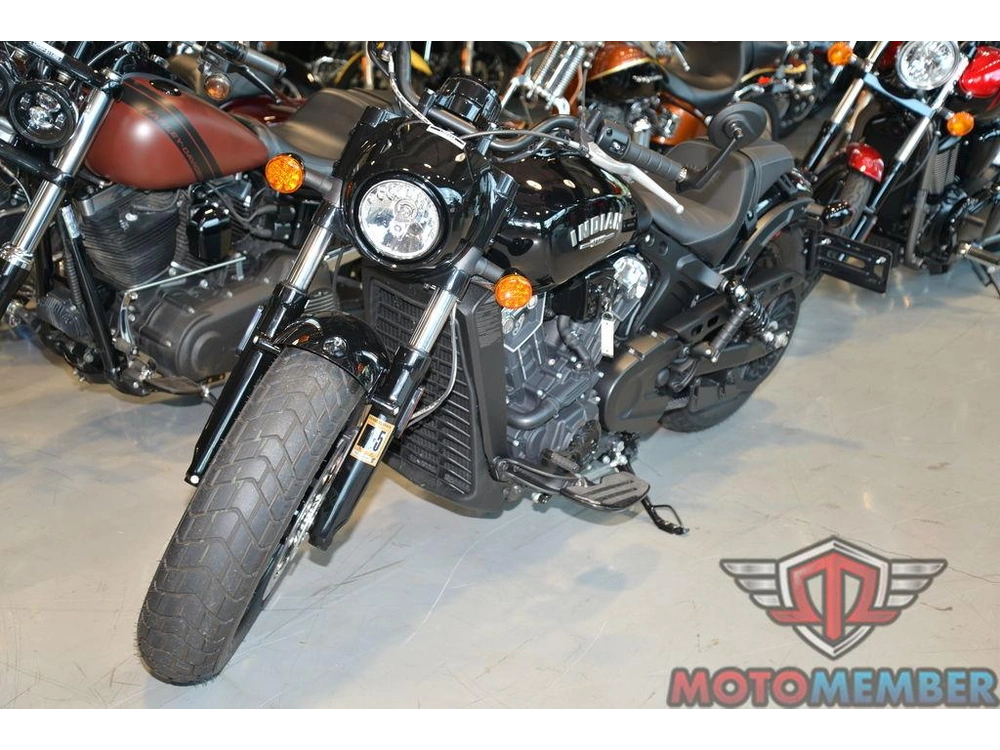 2023 Indian Motorcycle Scout® Bobber Black Metallic alt
