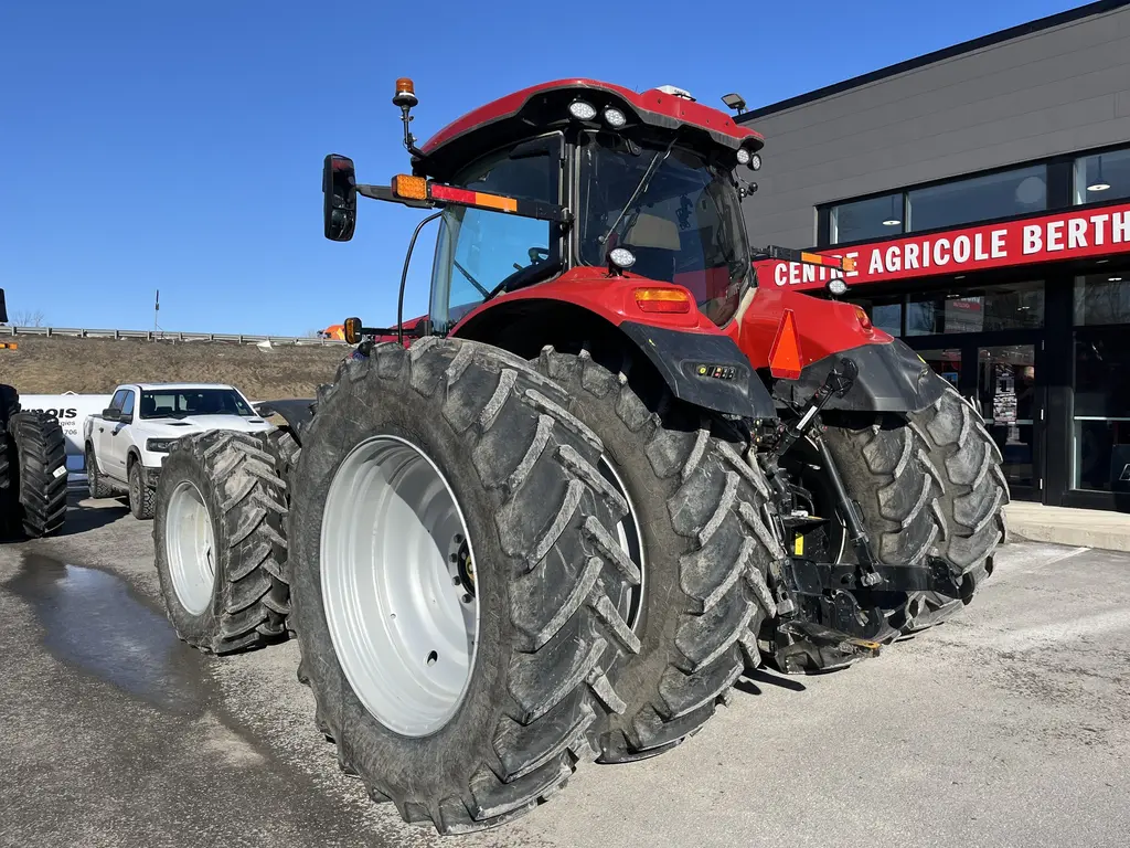 2024 Case IH Optum 300 CVX