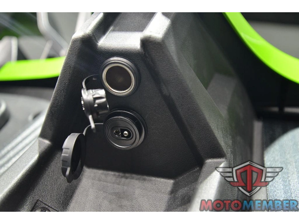 2025 Slingshot Slingshot® Sl Autodrive Liquid Lime alt