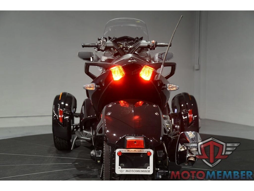 2014 Can-am Spyder® St Limited Se5 alt