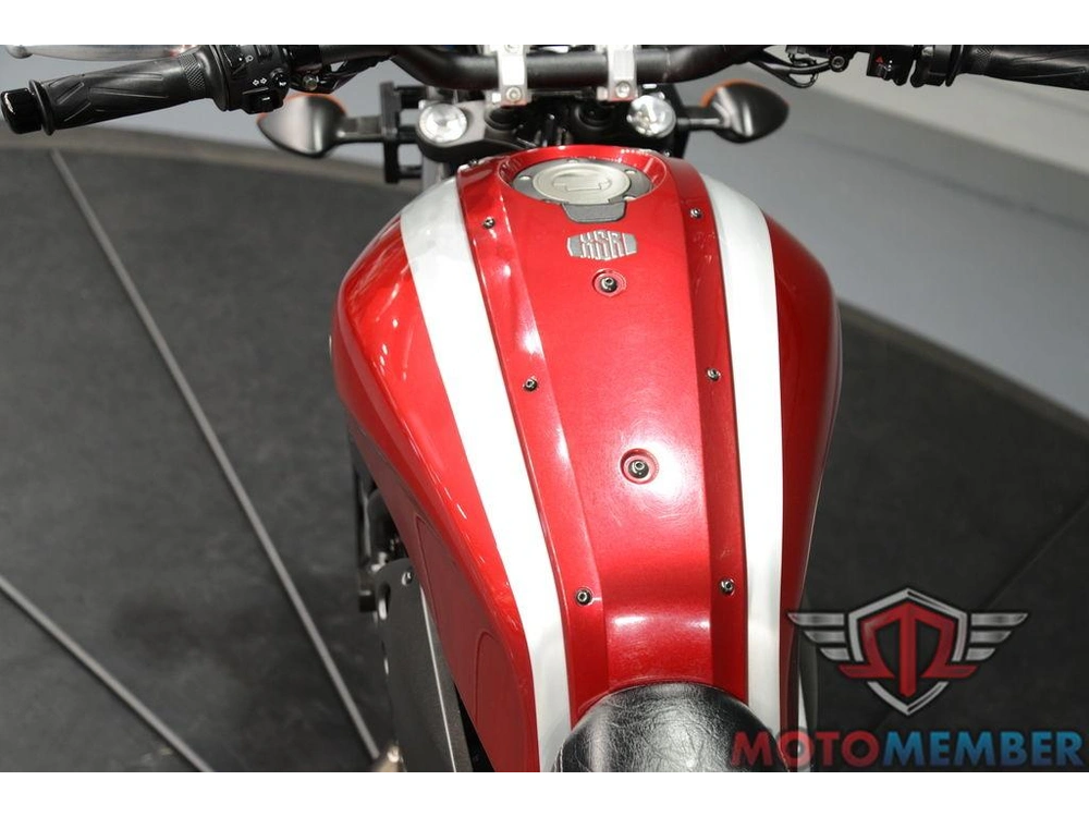 2018 Yamaha Xsr700 alt