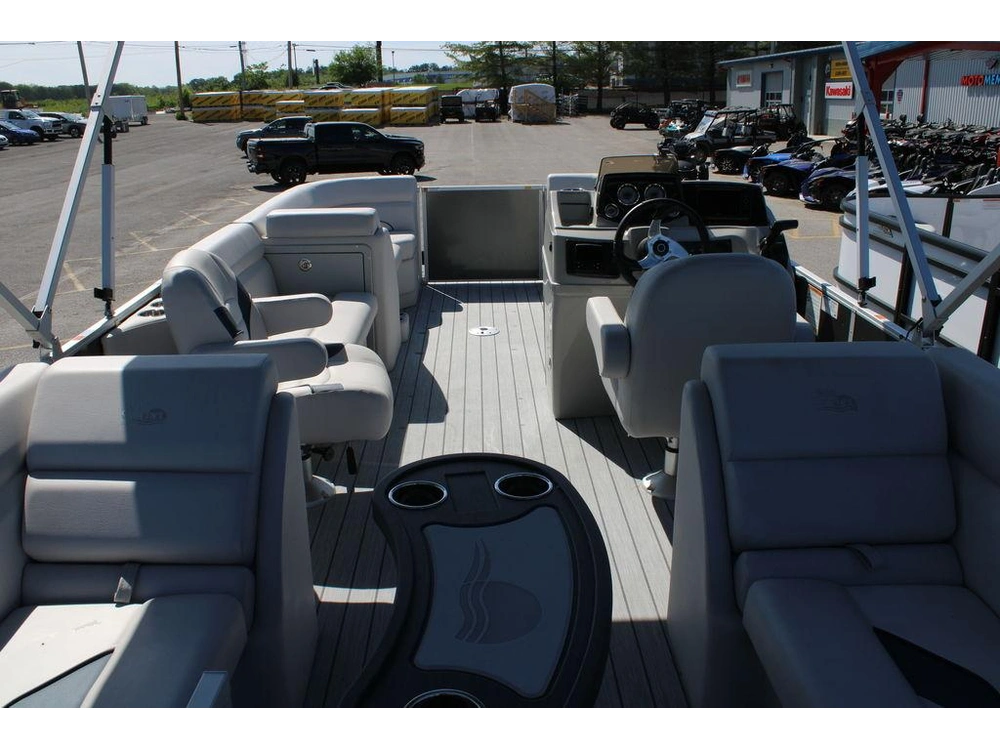 2024 Suncatcher Select 22rc alt