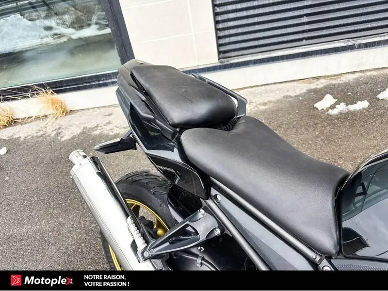 Yamaha FZ8 FAZER 8 2011