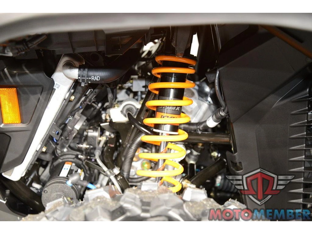 2026 Can-am Outlander Max Xt-p With Smart-shox 1000r alt