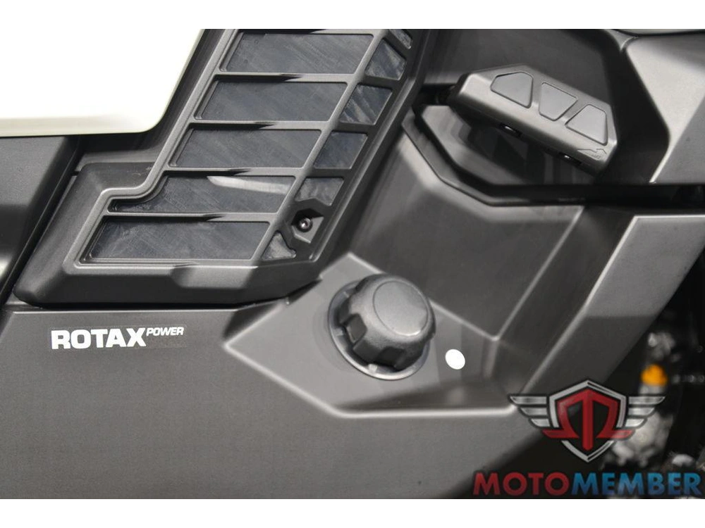 2026 Can-am Defender Limited Hd11 alt